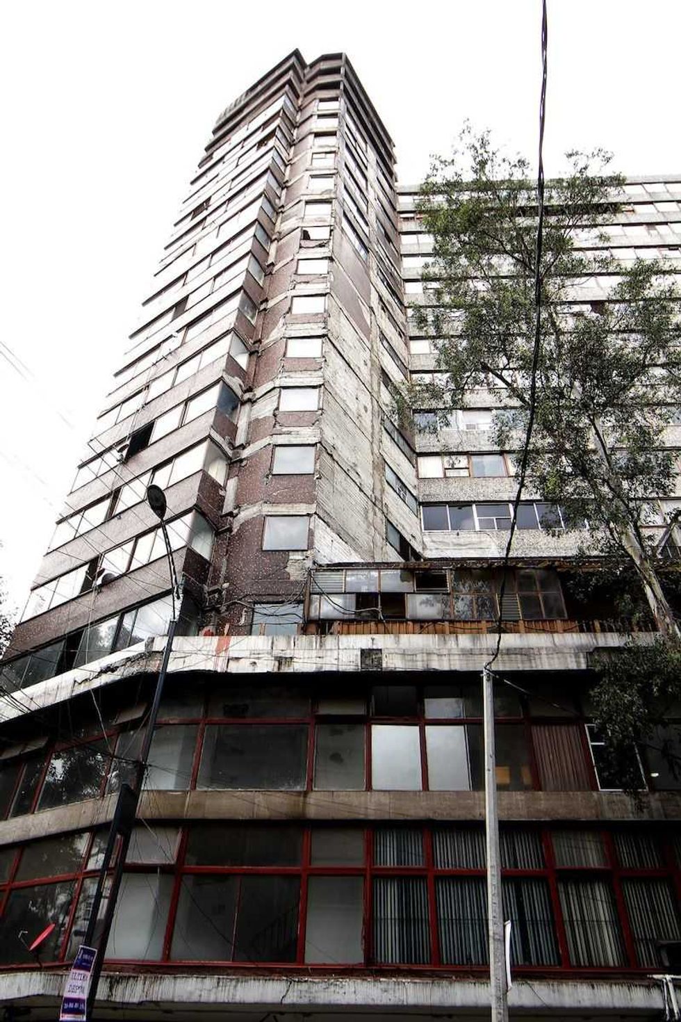 edificio canada un gigante que se rehusa a morir 2
