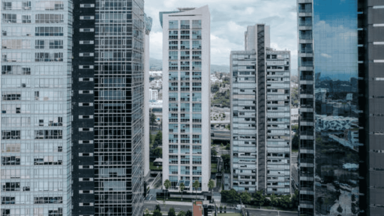 Edificios de departamentos en una zona habitacional de la alcaldía Gustavo A. Madero, en el norte de la Ciudad de México.