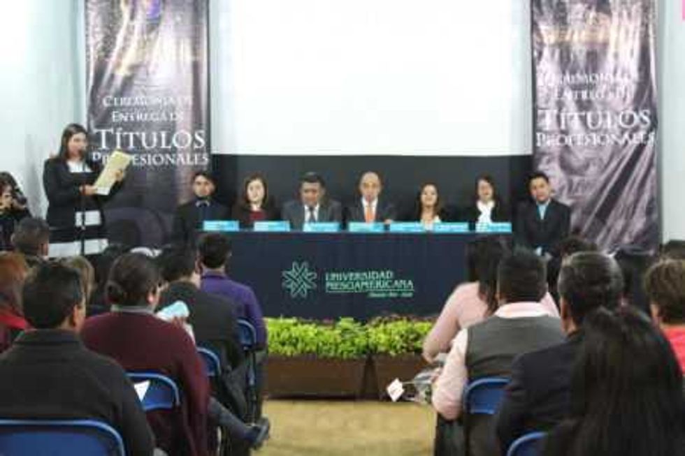 egresados universidad mesoamericana 3