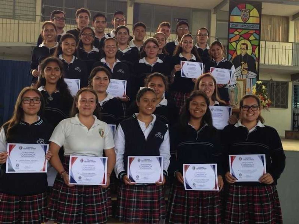 egresan 164 alumnos de preparatoria del colegio centro union 4