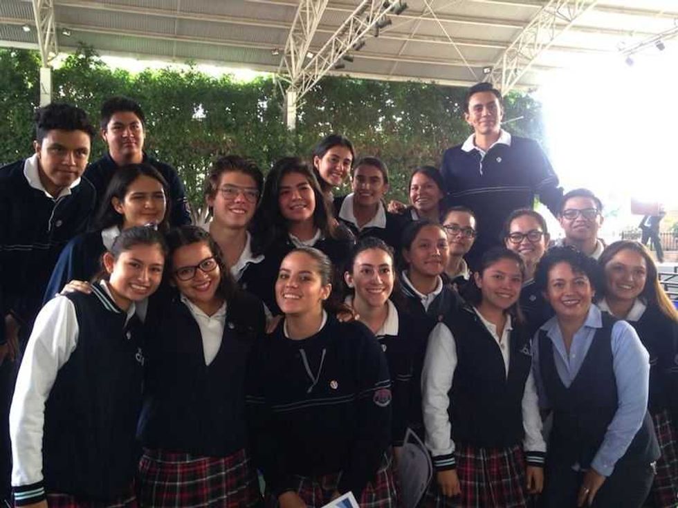 egresan 164 alumnos de preparatoria del colegio centro union 8