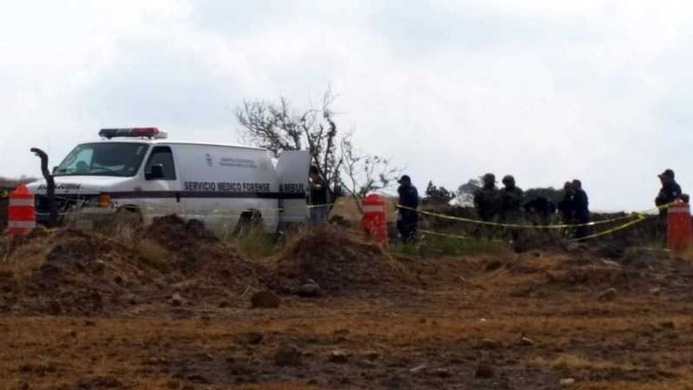 ejecutan a tres en carretera a bane en estado de mexico 1