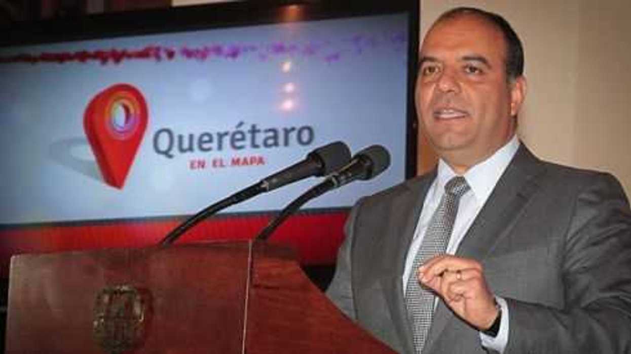 El alcalde de la Capital Roberto Loyola Vera.