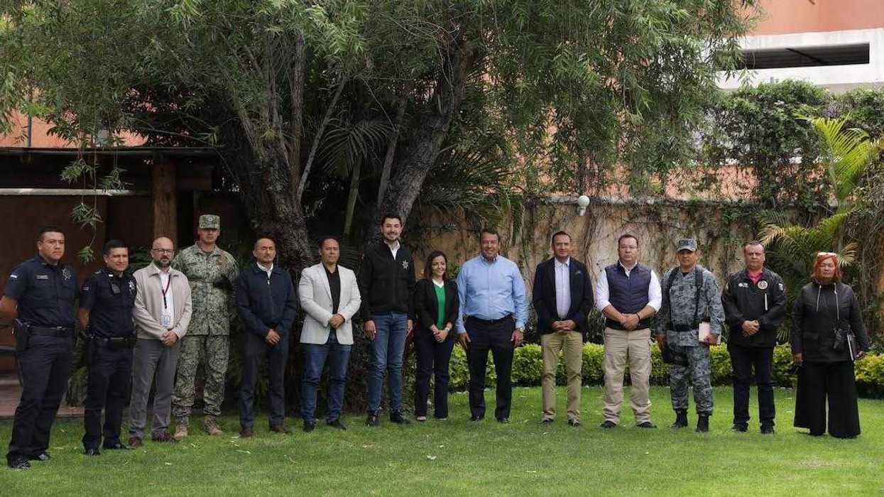 El alcalde Roberto Cabrera participa en la Mesa de Coordinación para la Construcción de la Paz y la Seguridad de San Juan del Río.