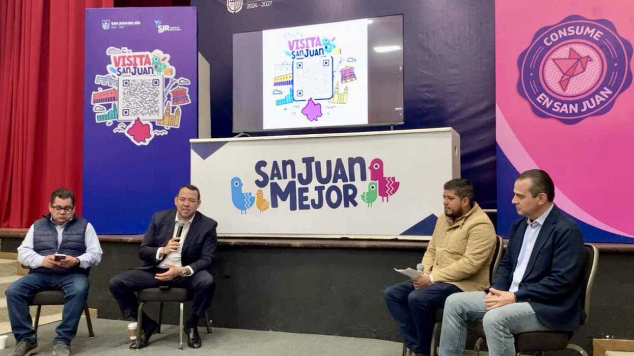 El alcalde Roberto Cabrera presenta herramienta digital para impulsar turismo municipal.
