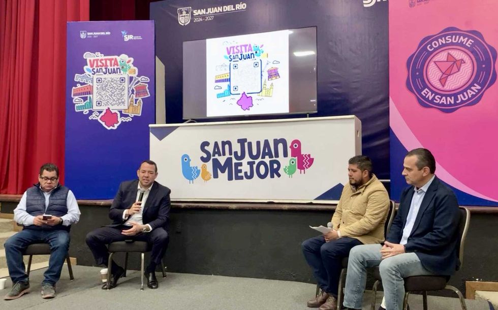 El alcalde Roberto Cabrera presenta herramienta digital para impulsar turismo municipal.