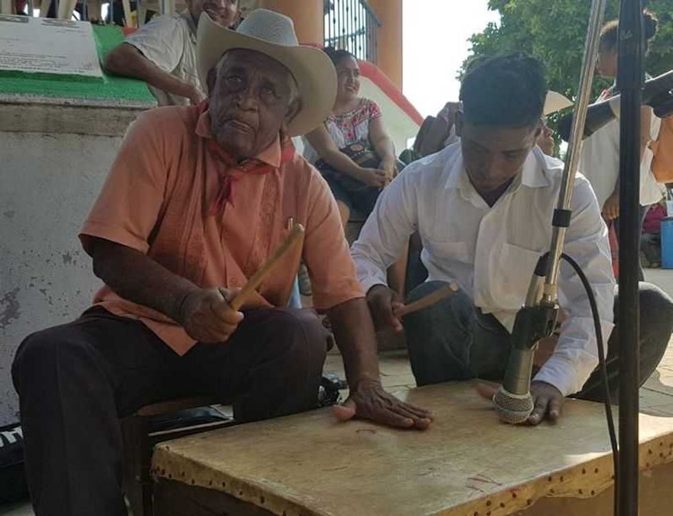 el baile de la artesa identidad de los afromexicanos 1