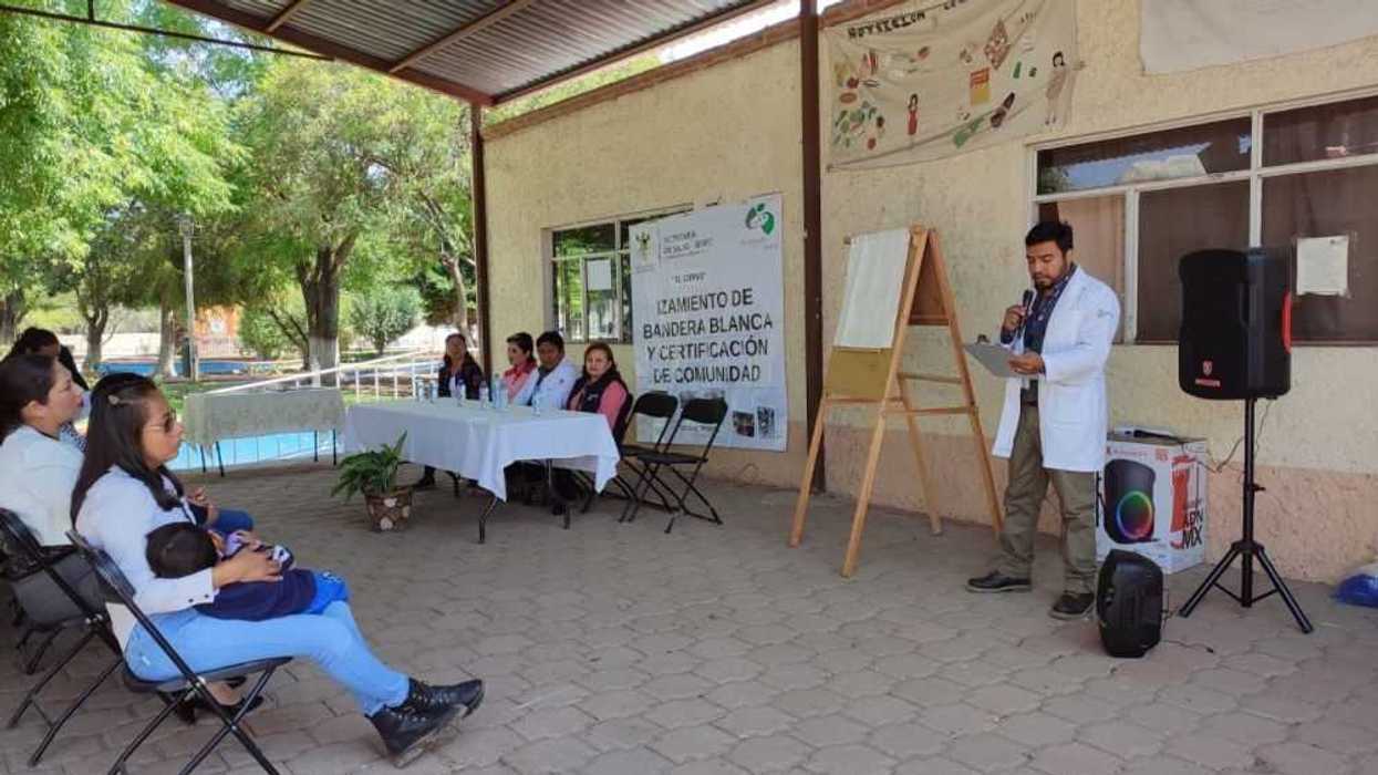 El Ciervo en Ezequiel Montes, fue certificada como Promotora de la Salud.