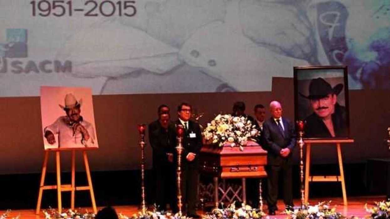 El cortejo fúnebre de Joan Sebastian hará parada en Garibaldi. NOTIMEX