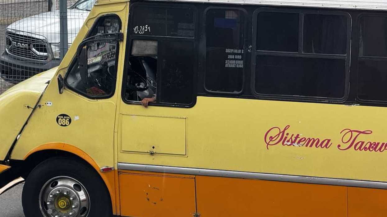 El director de la AMEQ, Gerardo Cuanalo Santos, durante el anuncio sobre la tarifa del transporte público urbano en San Juan del Río.