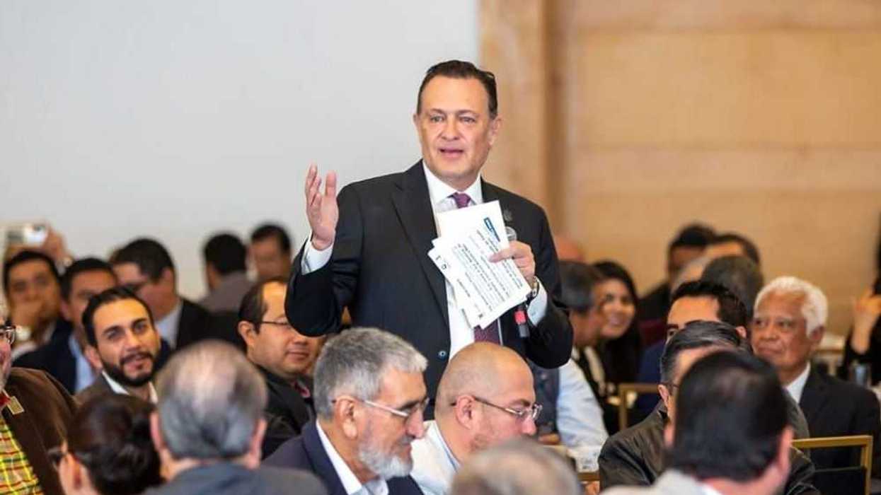 El gobernador del estado, Mauricio Kuri González, consideró que le corresponde al Partido Acción Nacional (PAN), determinar si en Querétaro se puede replicar la alianza Va por México para el 2024.