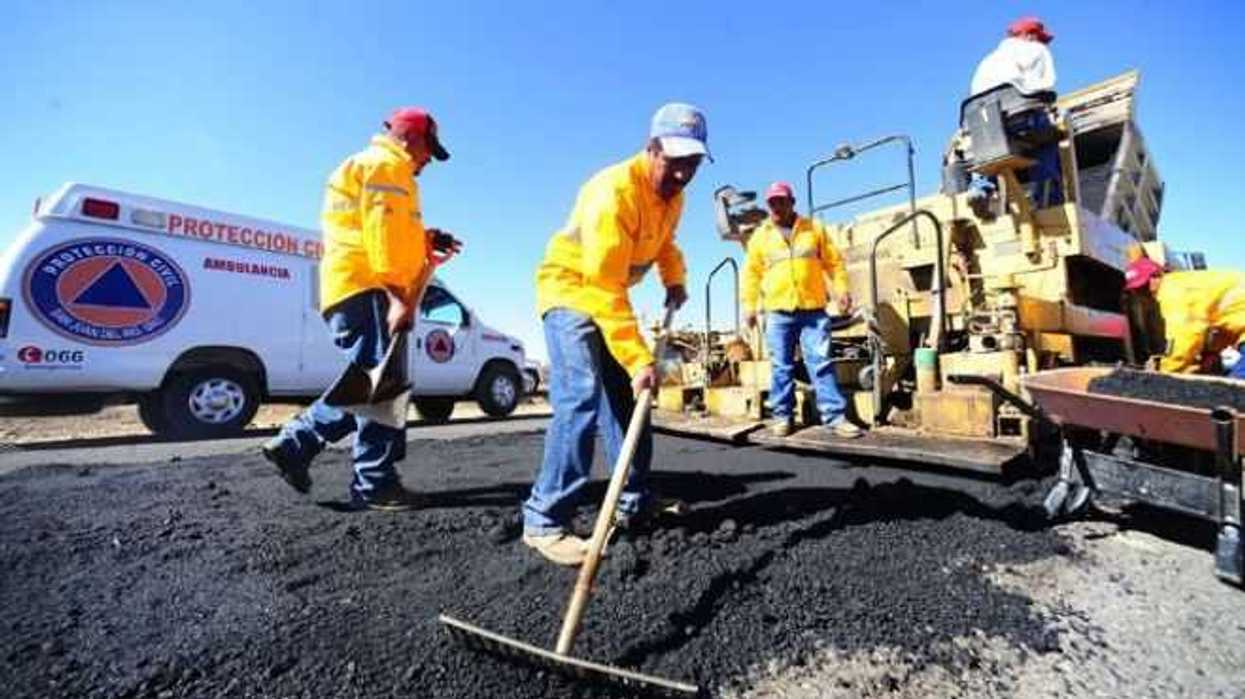 El Gobernador José Calzada Rovirosa, inauguró el Inicio de los Trabajos de Rehabilitación de la Carretera 300 del Km 21 000 al 28 000 en San Juan del Rio- Amealco. A7F
