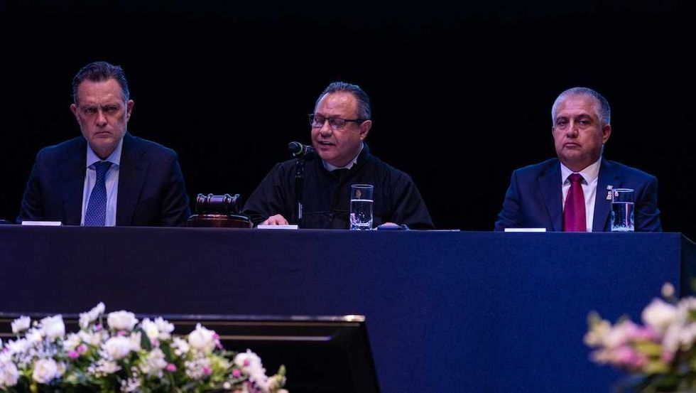 El gobernador Mauricio Kuri durante la sesi\u00f3n solemne por el Bicentenario del Poder Judicial del Estado de Quer\u00e9taro.