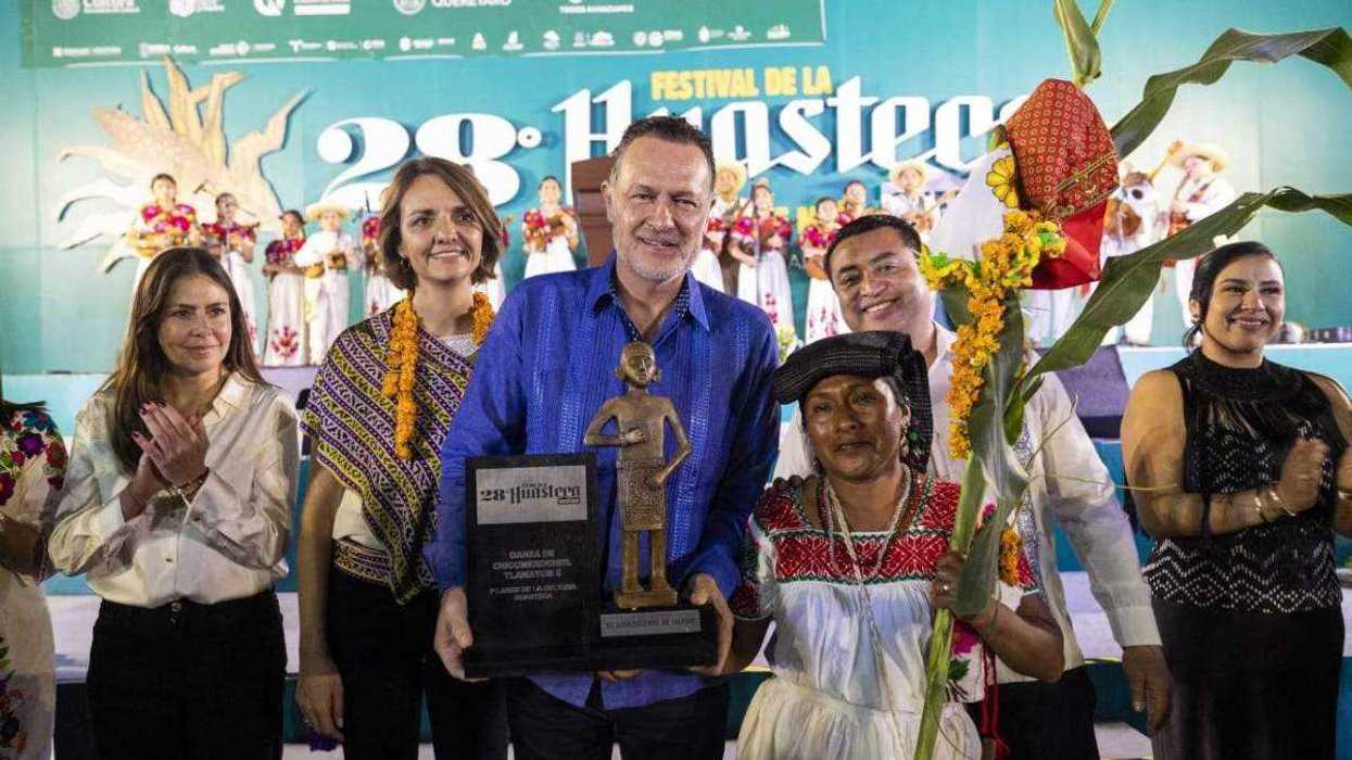 El gobernador Mauricio Kuri González encabezó la ceremonia inaugural del Festival de la Huasteca, que reúne a portadores de tradición de seis estados en Jalpan.