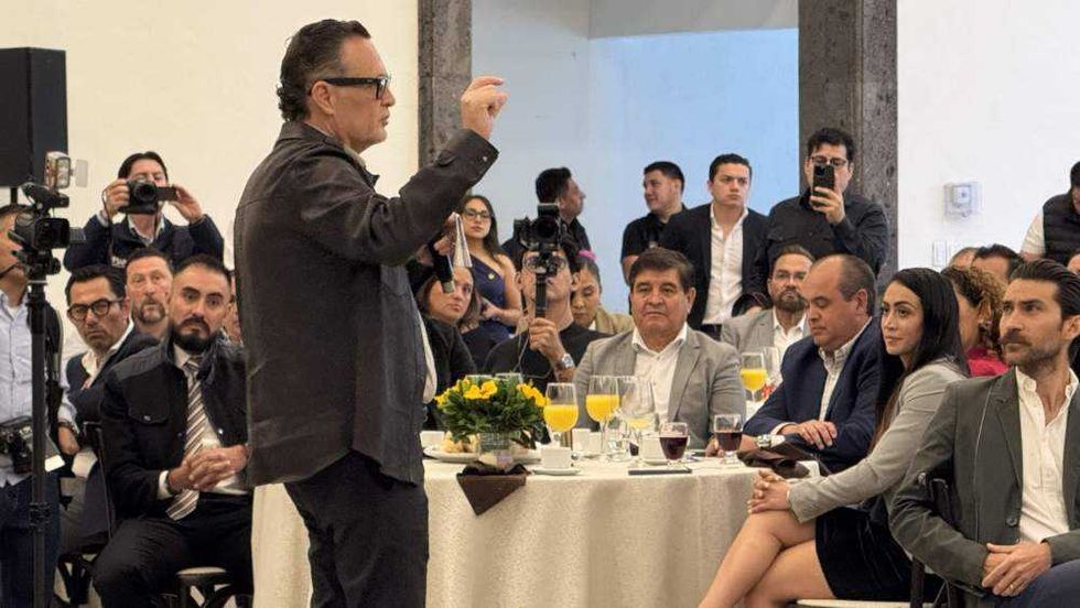 El gobernador Mauricio Kuri pidió a empresarios mantener inversiones pese a que 2025 será un año complicado.