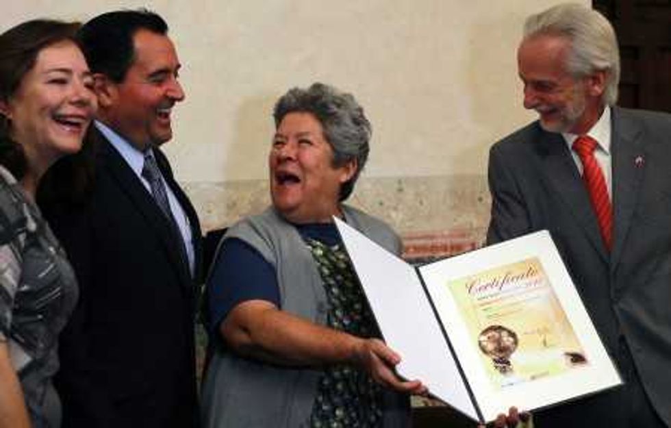 El Grupo Ecológico Sierra Gorda I.A.P. recibió de las autoridades de la Embajada de Austria el Premio Nacional Austriaco Energy Globe 2014.