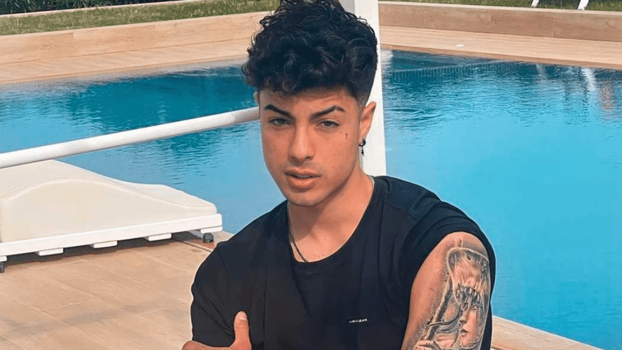 El influencer Naim Darrechi durante una aparición pública, en referencia a su reciente detención en el aeropuerto capitalino.