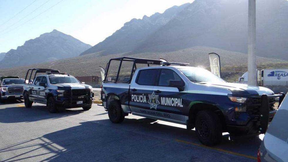 El operativo de acompañamiento a los 52 vehículos con destino a San Juan del Río concluyó sin incidentes.