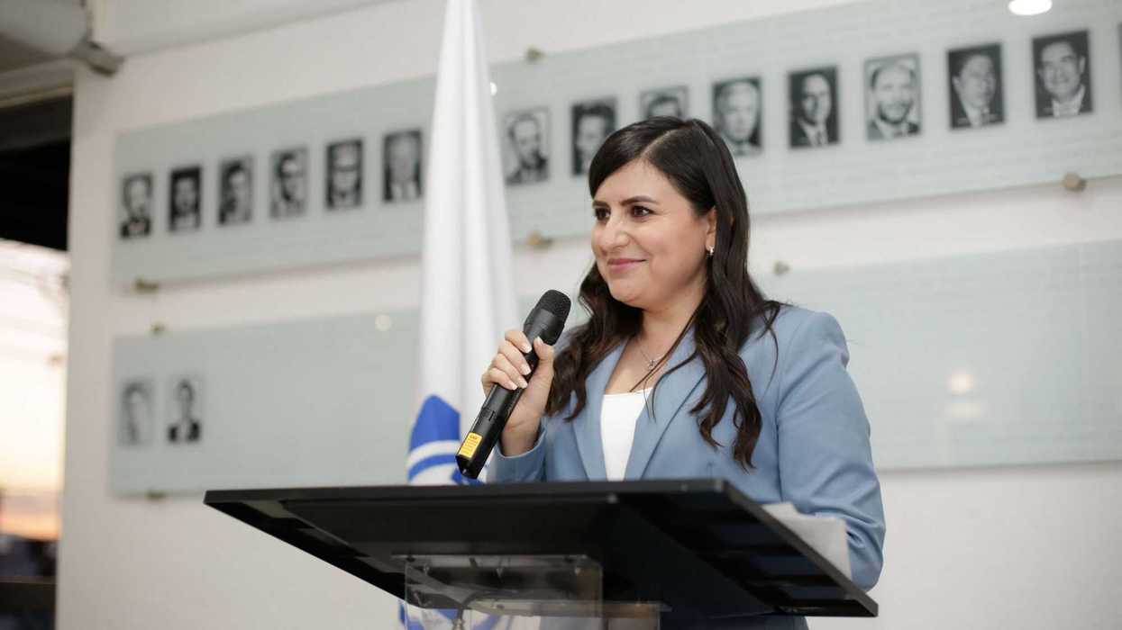 El PAN presentó 3 denuncias ante el INE en contra de MORENA por la propaganda anticipada que la jefa de gobierno Claudia Sheinbaum ha realizado en espectaculares de Querétaro, señaló la presidenta del organismo político Leonor Mejía.