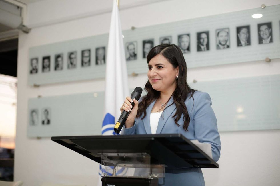 El PAN presentó 3 denuncias ante el INE en contra de MORENA por la propaganda anticipada que la jefa de gobierno Claudia Sheinbaum ha realizado en espectaculares de Querétaro, señaló la presidenta del organismo político Leonor Mejía.