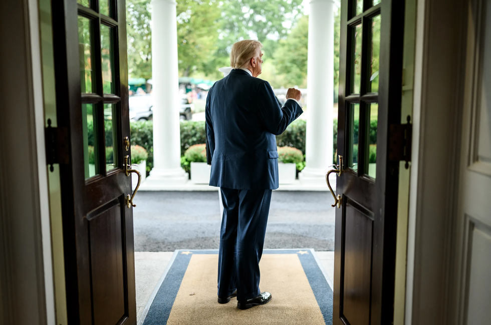 El presidente Donald Trump publicó una advertencia a Hamas en su plataforma Truth Social sobre la violencia en Gaza. Foto: White House.