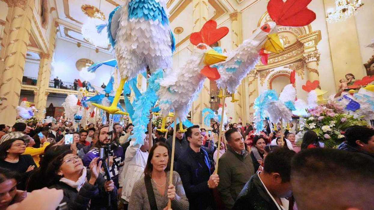 El presidente municipal encabezó el recorrido del Gallo por los barrios de Villa Cayetano Rubio.