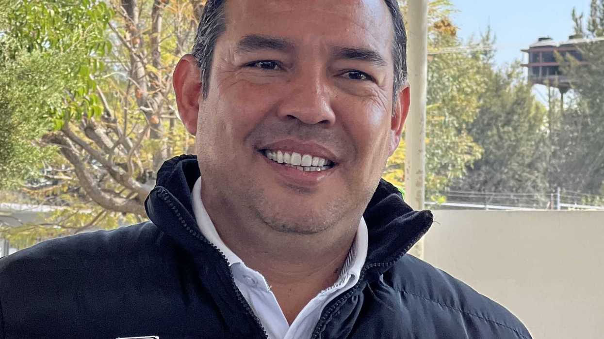 El Presidente Municipal Roberto Cabrera Valencia, aseguró que este año serán sacados de intramuros otros 60 policías que deben encargarse de la seguridad de los ciudadanos en San Juan del Río.