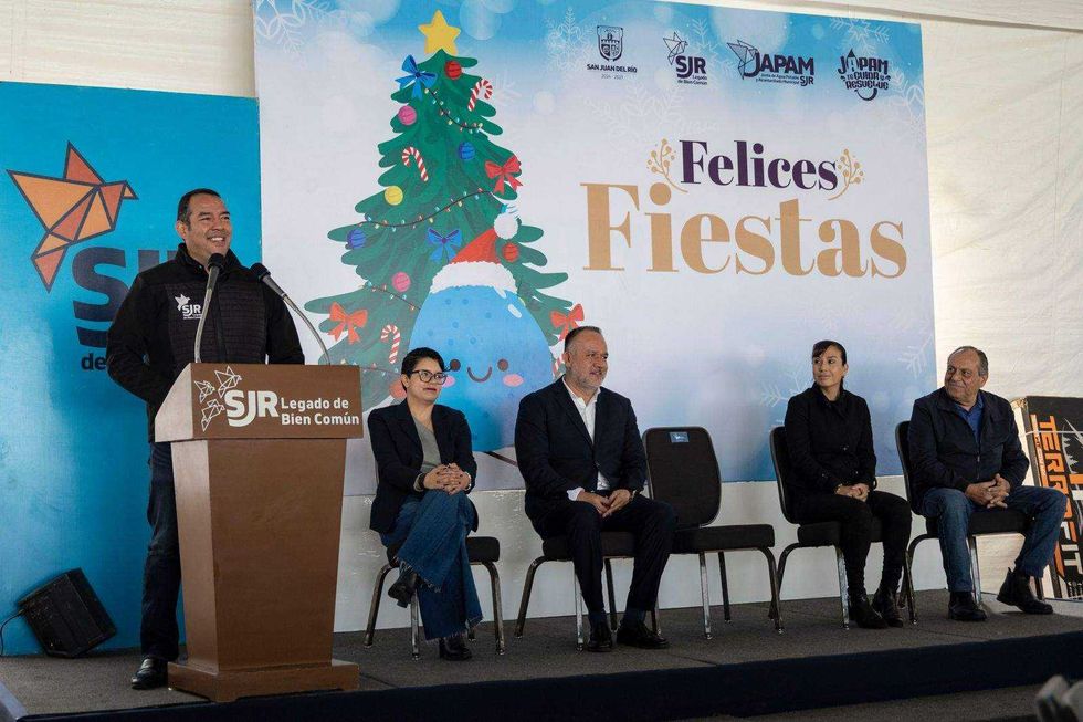 El presidente municipal Roberto Cabrera Valencia destacó la gestión administrativa y operativa de JAPAM durante la celebración de fin de año en las instalaciones de Betania.