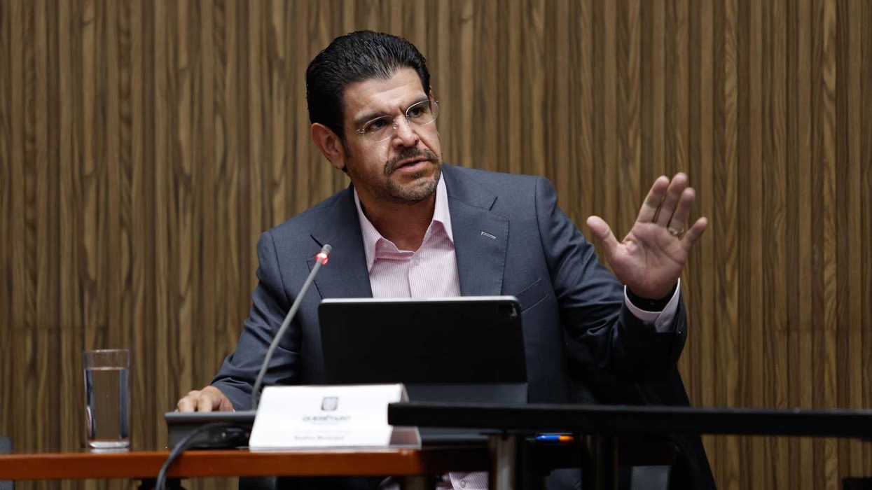 El síndico municipal Claudio Sinecio Flores anunció la creación de un registro público para consultar el origen, uso y situación jurídica de los predios donados al Municipio de Querétaro.