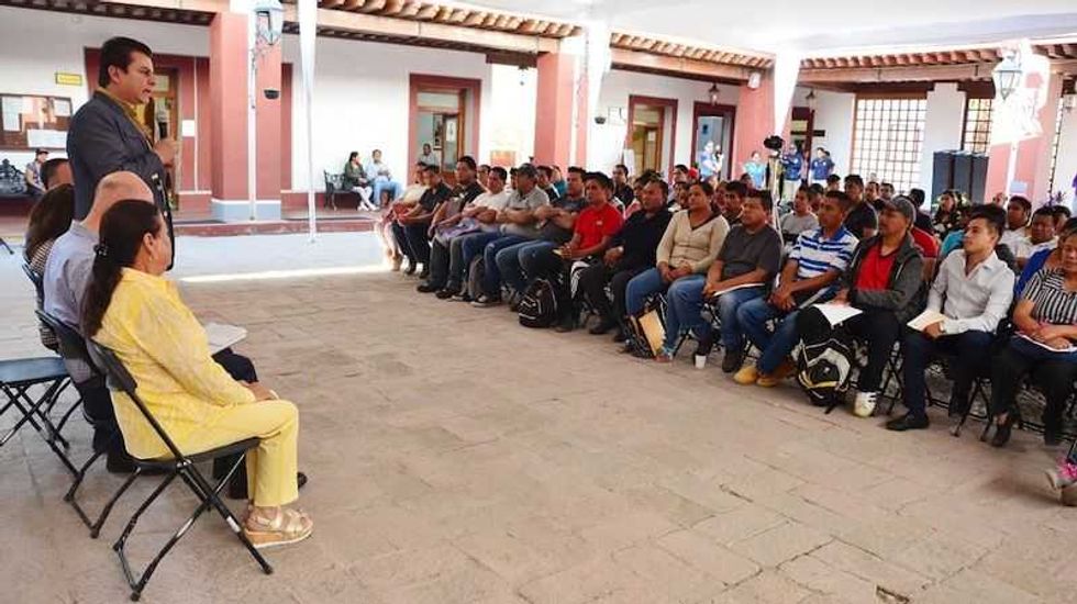 electro componentes de mexico contrata personal en tequisquiapan 23