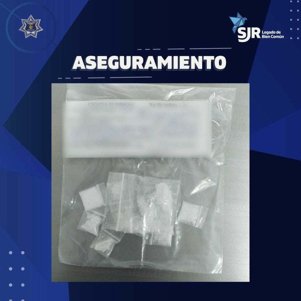 Elementos de la polic\u00eda municipal de San Juan del R\u00edo aseguran dosis de metanfetamina y marihuana tras detenci\u00f3n en colonias del municipio