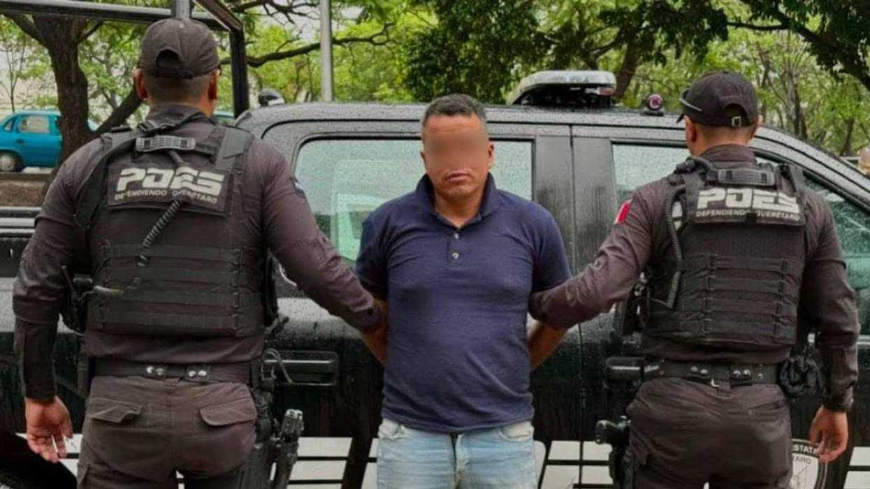 Elementos de la Policía Estatal de Querétaro durante una intervención de seguridad en el municipio de Corregidora.