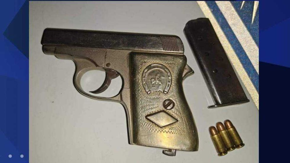 Elementos de la SSPM-SJR detuvieron al sospechoso tras persecución en motocicleta por colonias del municipio.