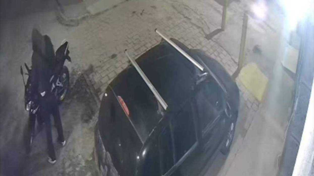 Elementos de la SSPMQ acordonaron la zona donde un hombre falleció tras convulsionar en El Tintero.