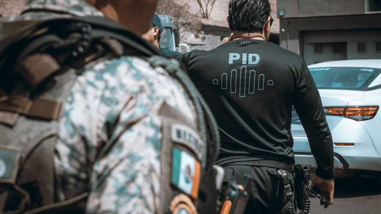 Elementos de seguridad durante cateo en Pedro Escobedo y Amealco como parte de operativo coordinado en Querétaro