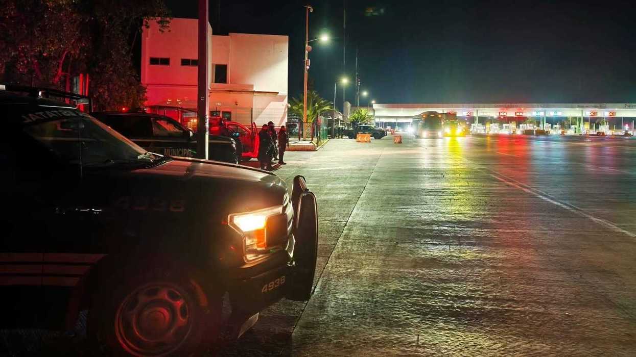 Elementos de seguridad durante operativo de vigilancia en zonas limítrofes de San Juan del Río, Querétaro