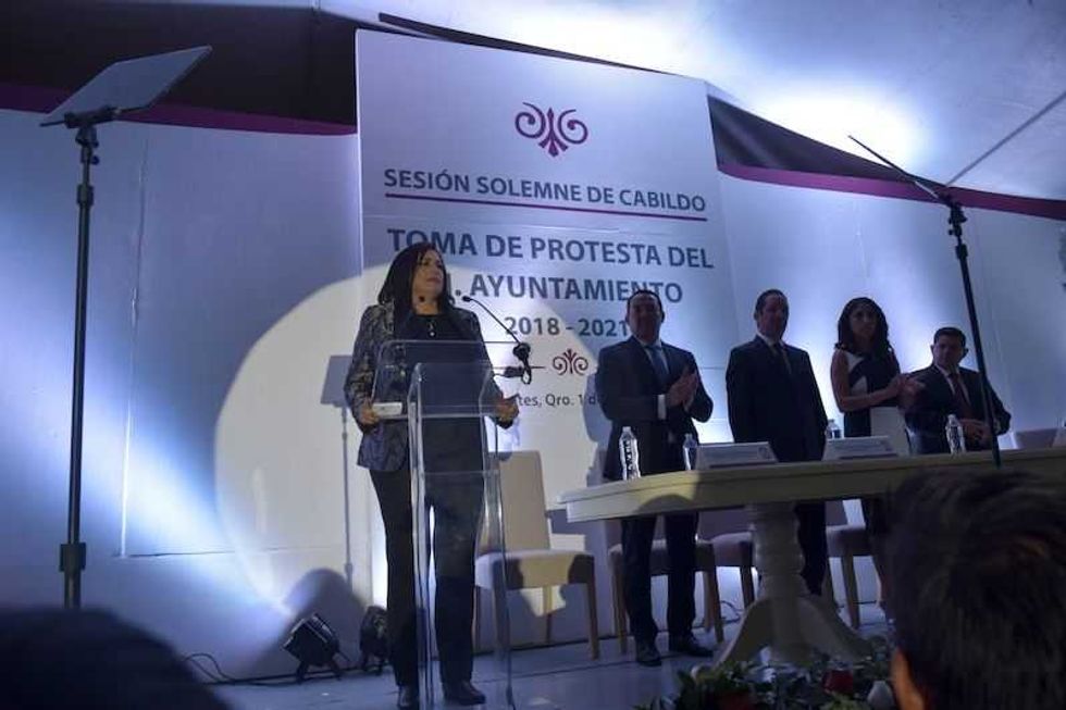 elvia montes toma protesta como alcaldesa de ezequiel montes