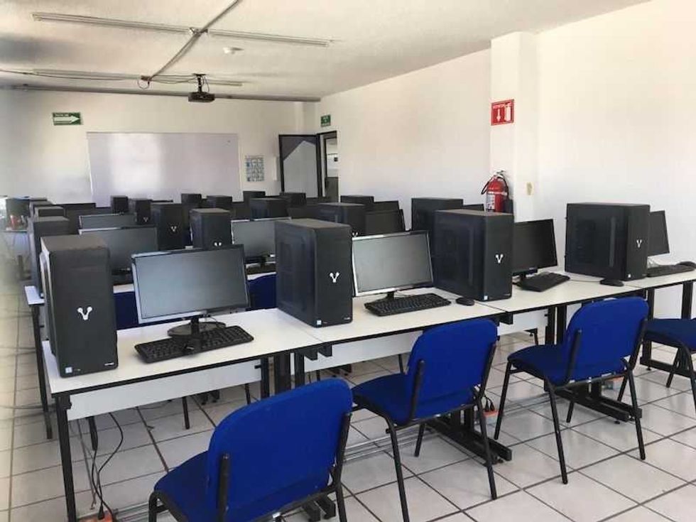 EMC computación inscripciones