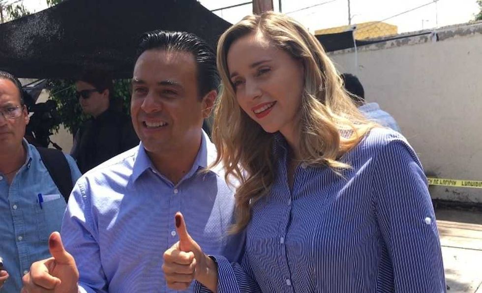 emite luis nava su voto en queretaro 4