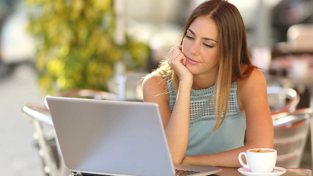 Emprendedores participan en sesiones de capacitación del programa municipal. La convocatoria 2026 busca captar 900 nuevos proyectos.