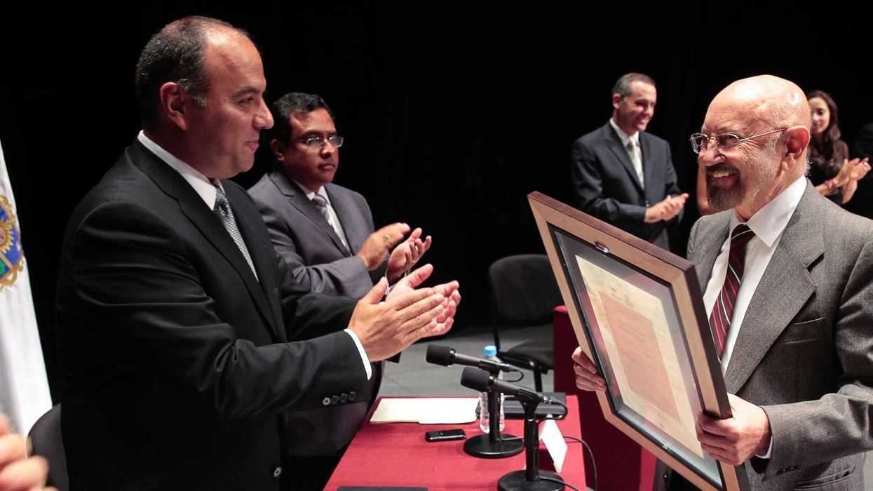 En la Sesión Solemne de Cabildo, el Presidente Municipal de Querétaro destacó que el reconocimiento es un acto que dignifica a quien lo da y a quien lo recibe.