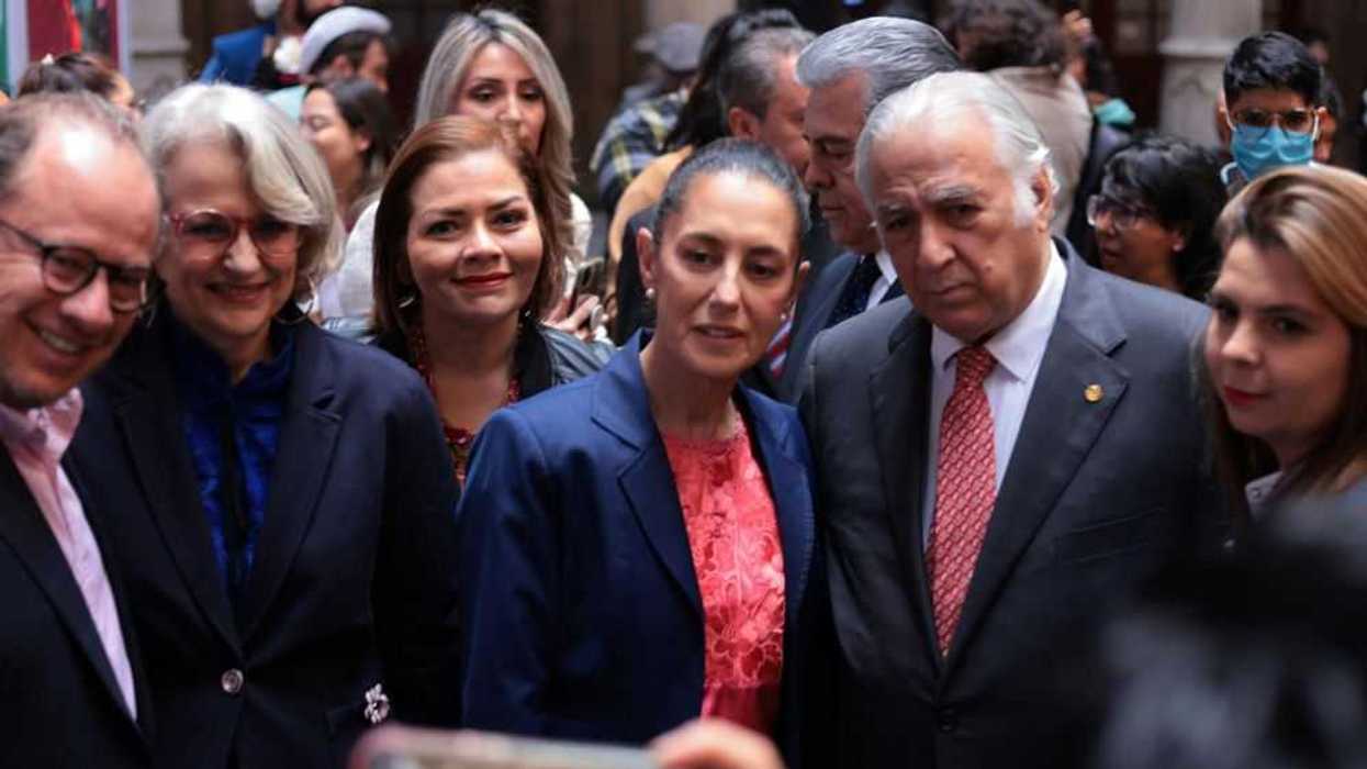 En más de siete décadas apenas el 26 por ciento de los municipios los encabeza una mujer. EFE/Gobierno de la Ciudad de México.