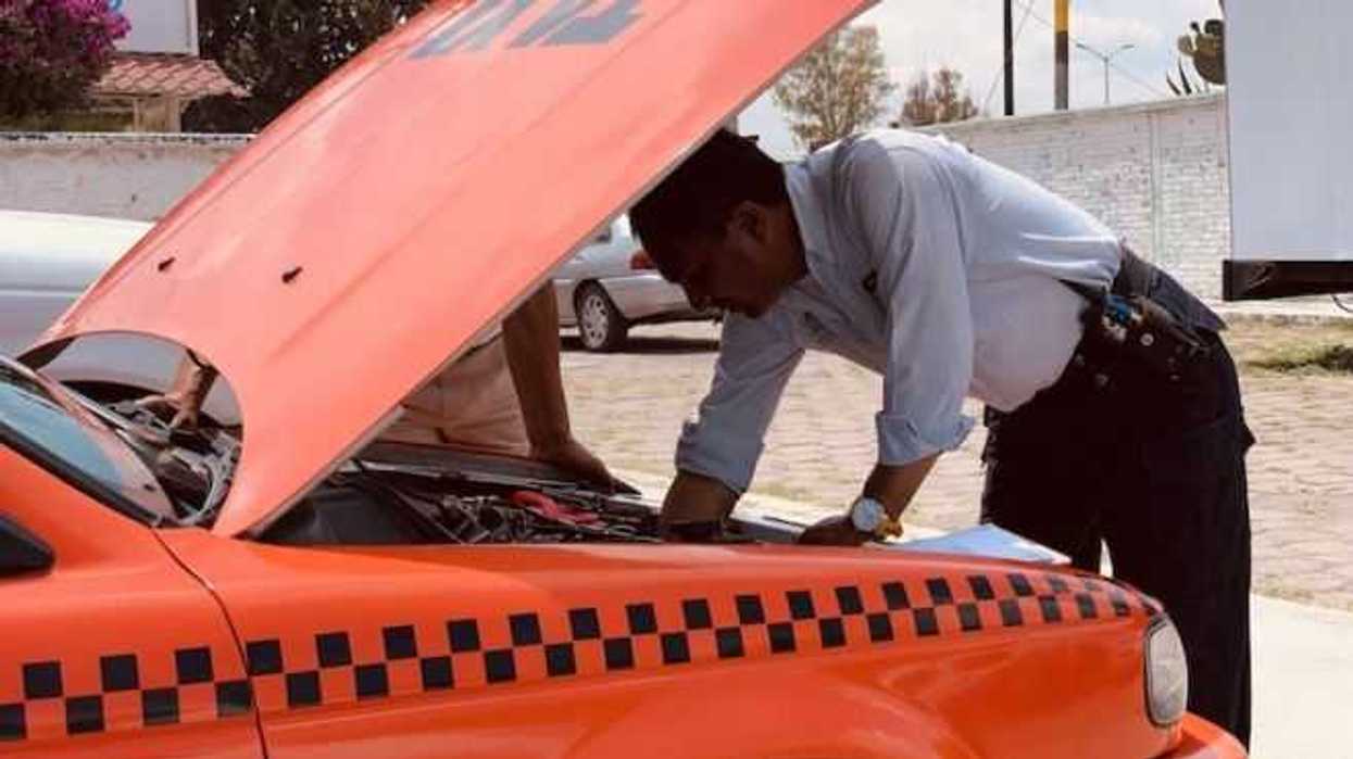 en-proceso-de-refrendo-de-tarjeton-casi-2-mil-vehiculos-de-transporte-iqt-67