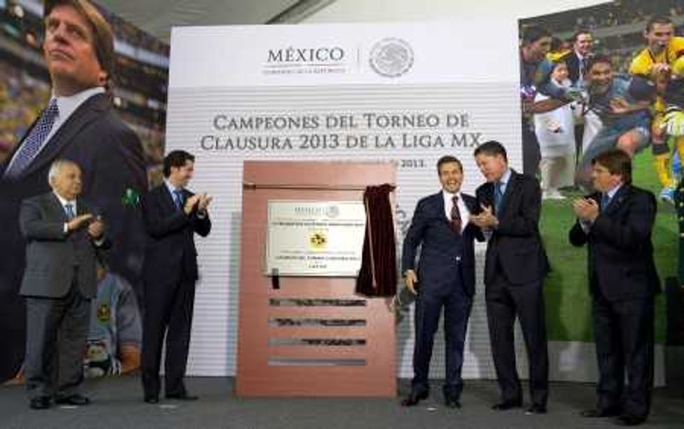ENRIQUE PEÑA NIETO RECIBIÓ AL CLUB AMÉRICA