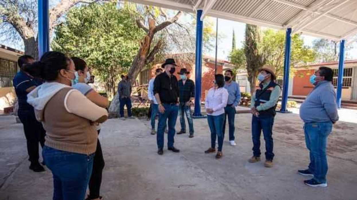 Enrique-Vega-Carriles-presidente-marquez