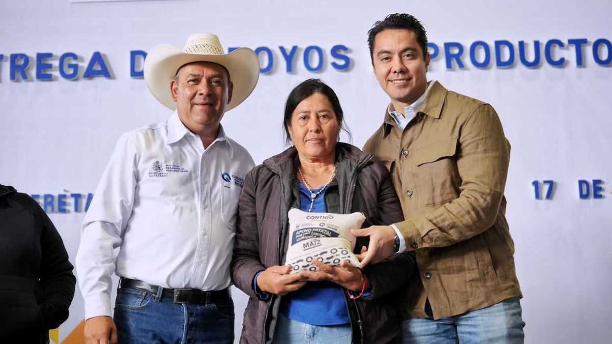 Entrega de apoyos agropecuarios a productores rurales del municipio de Querétaro durante programa de concurrencia productiva 2026