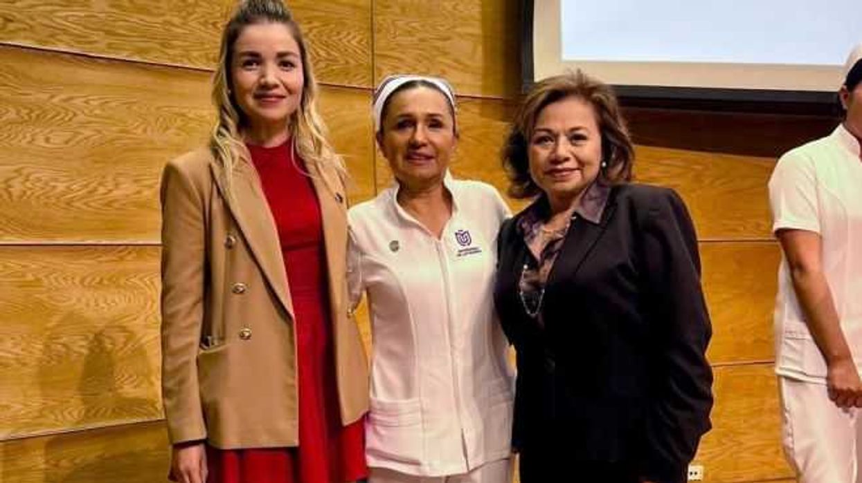 Entrega de Cofias a Alumnas de Enfermería de la Universidad de Las Mujeres.