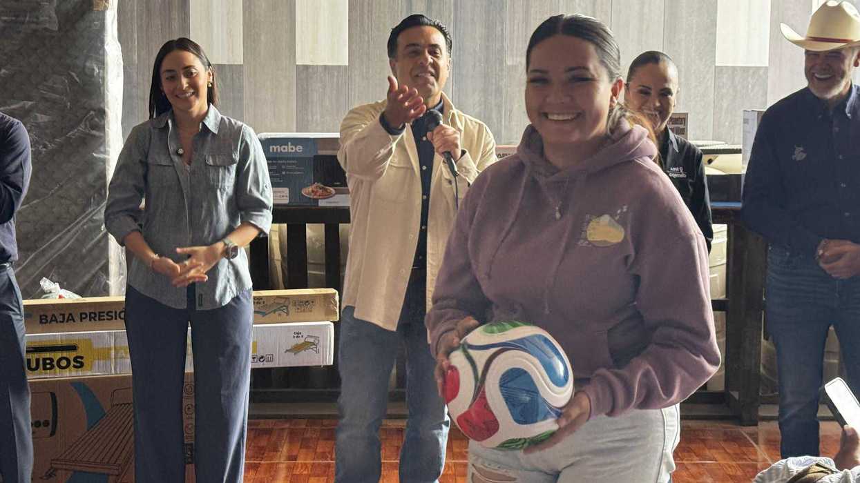 Entrega de electrodomésticos del programa de la SEDESOQ en San Juan del Río, Querétaro