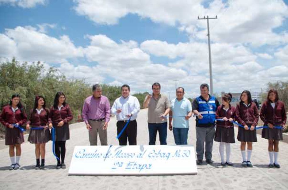 entrega de obra pavimento cobaq la valla 05