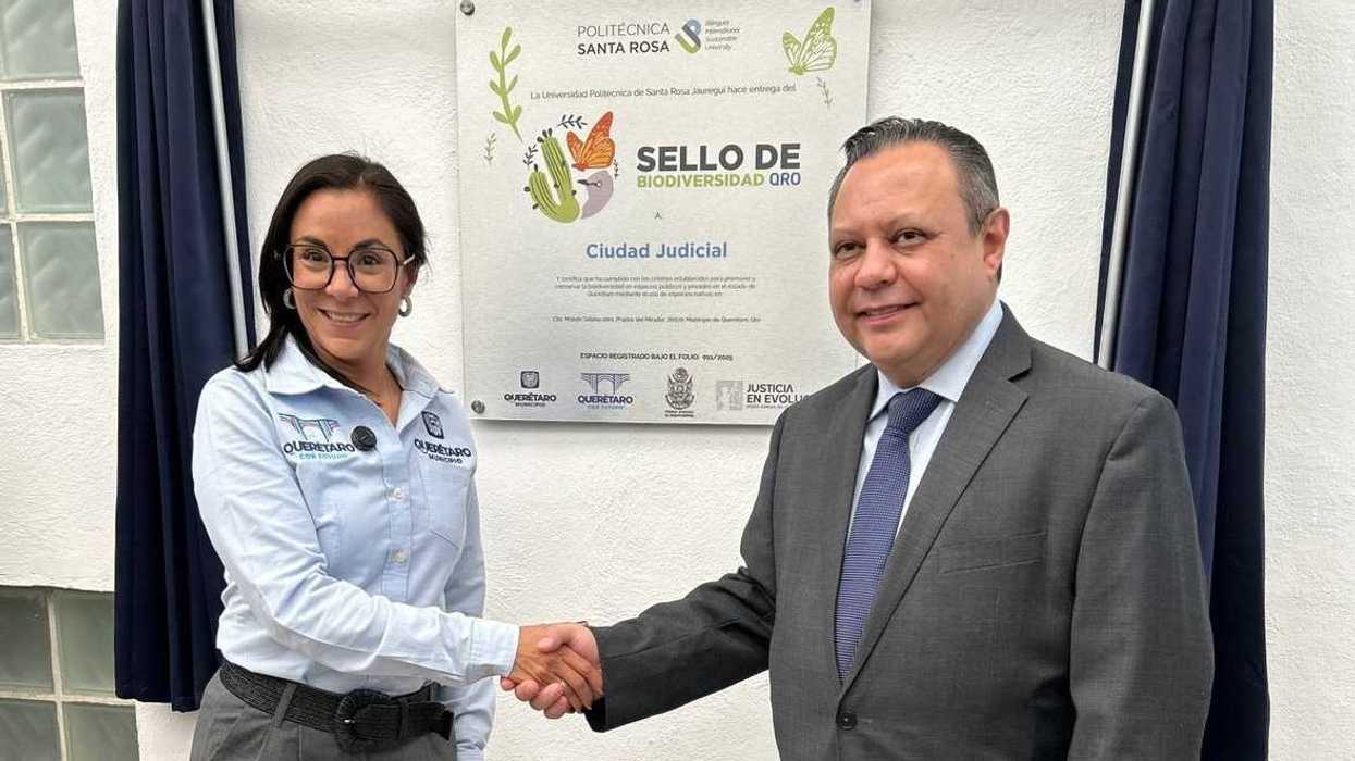 Entrega del Sello de Biodiversidad en Ciudad Judicial de Querétaro con autoridades municipales y del Poder Judicial